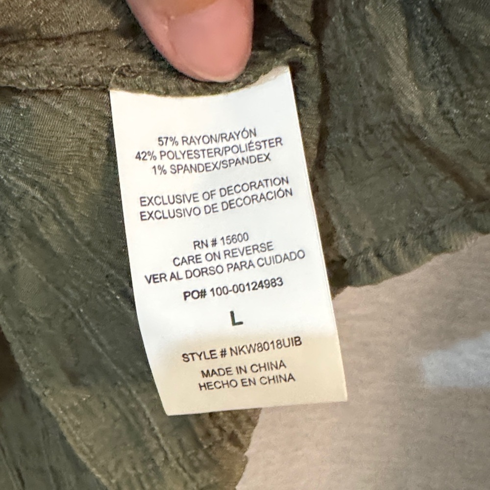 Rewind Sage Green Button-Front Blouse - Picture 3 of 4